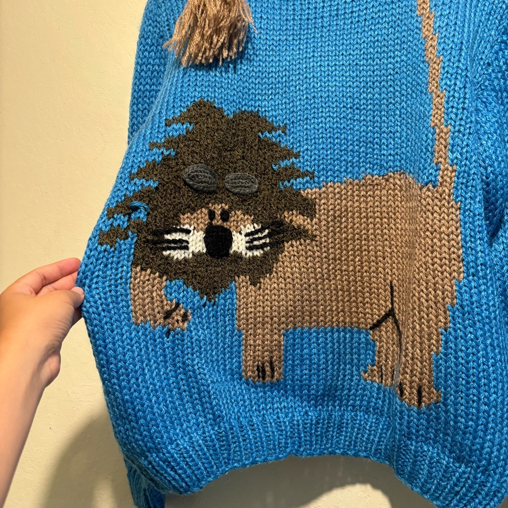 Vintage Adorable Blue Lion Knit Sweater with 3D Pom Pom Tail MEDIUM - Picture 3 of 7